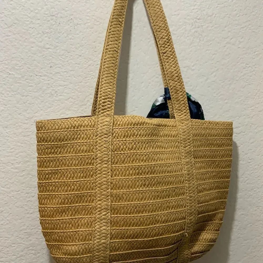 Draper James straw bag - Picture 5 of 10